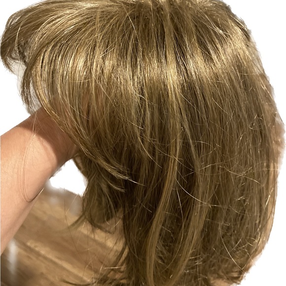 Paula Young wigs - Picture 4 of 8